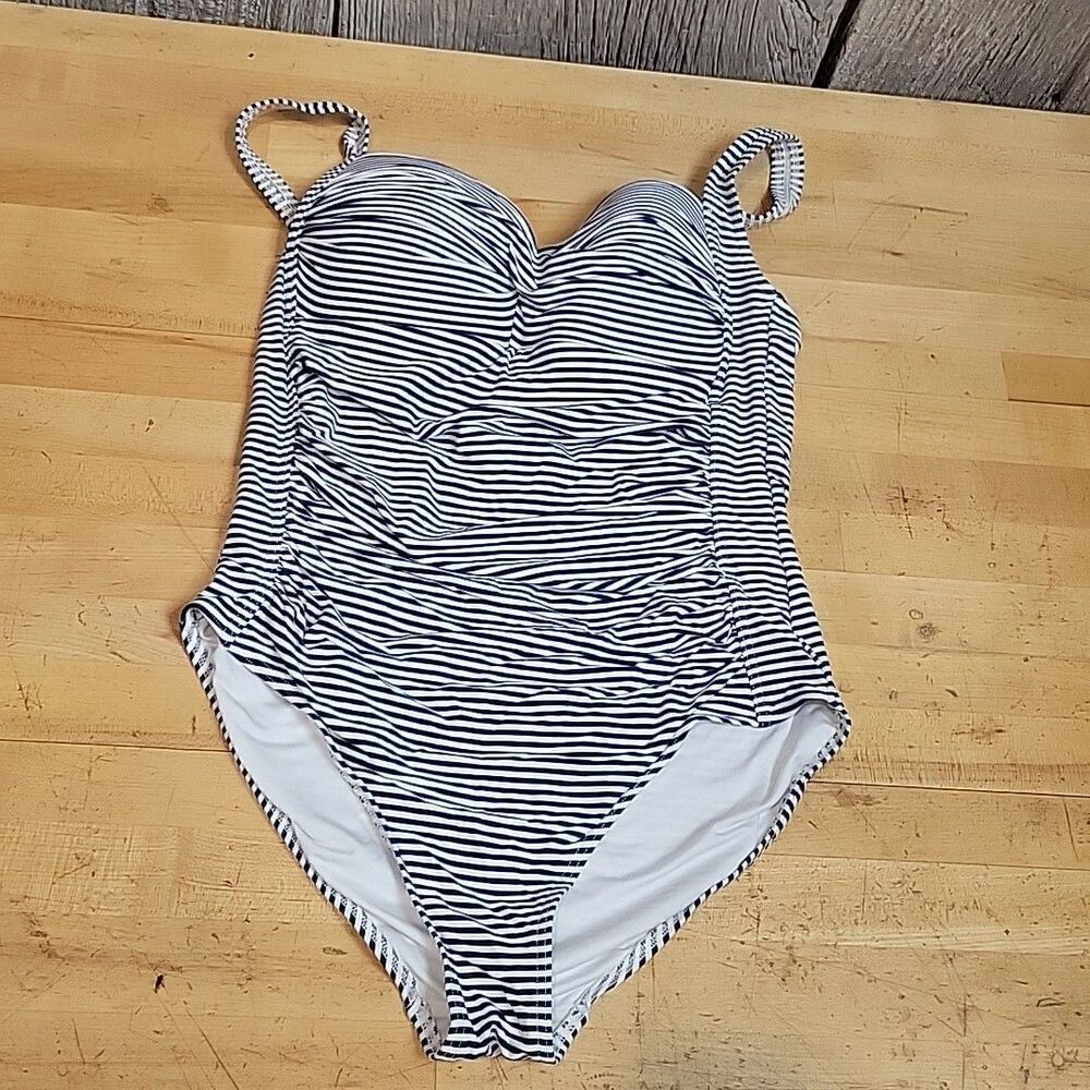 Nip Tuck One Piece Swimsuit Multi Fit Cup Blue White Stripe Size US 8